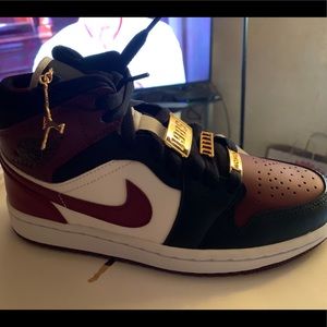 Jordan’s Gold Pendant